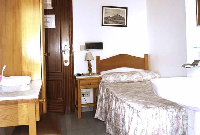 Hostal 3 De Noviembre Ξενοδοχείο Παλένθια Εξωτερικό φωτογραφία